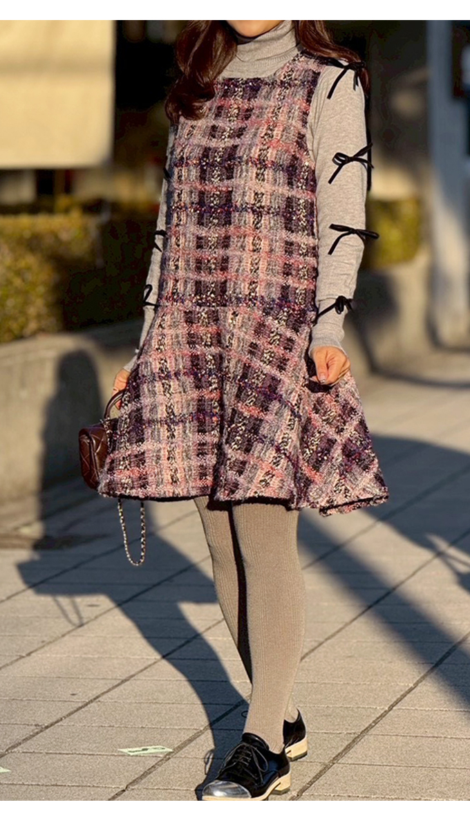 美品✨大きいサイズ42 フェラガモ ミックスツイード　膝丈ワンピース 美品✨大きいサイズ42 フェラガモ ミックスツイード 膝丈ワンピース